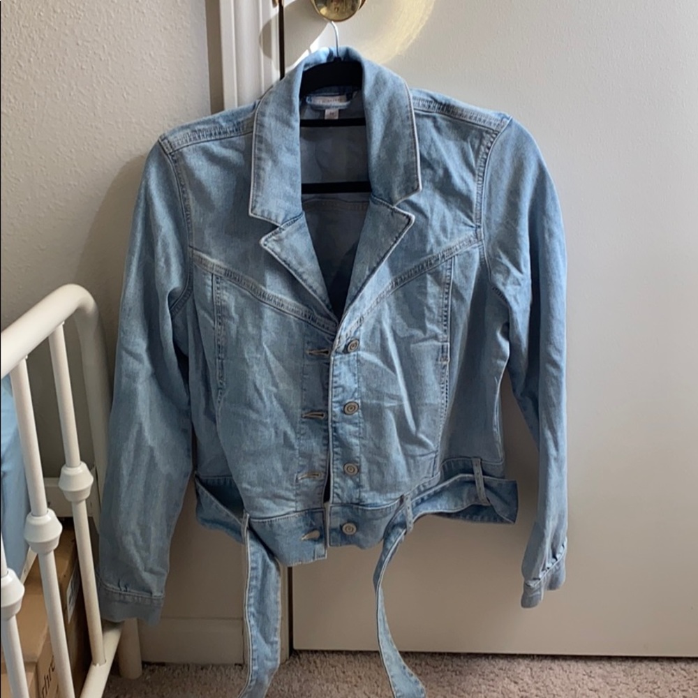 LC tying jean jacket!
